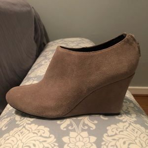 Naturalizer wedge booties